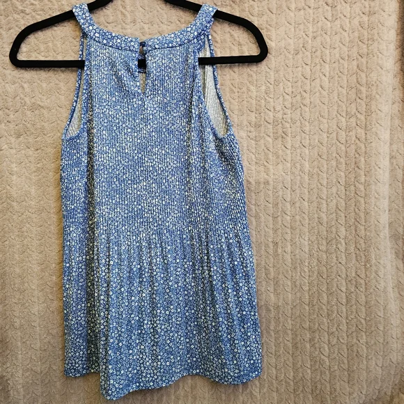 4/$20 Adrianna Papell Blue & White Floral Pattern Sleeveless Blouse size Small - Picture 3 of 4